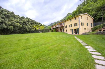 Villa Bianca by MMega