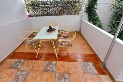 House with yard Subway 5min walk