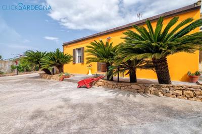 Villa Melograno with exclusive swimming pool surrounded by greenery