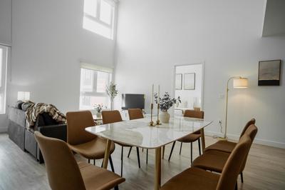 Chic Urban Retreat in Heart of LA, 2 Bedroom and 1 Loft