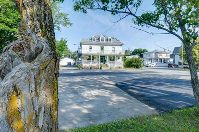 Chambre 305 de l'hôtel Victoria confortable et moderne