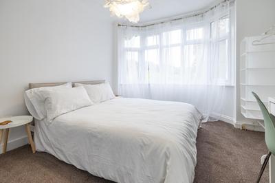 Aura Room - Kingsize minimalist room in Luton