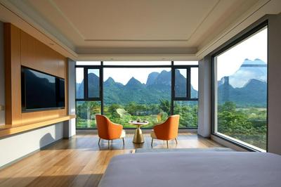 Yangshuo Lakeside Inn