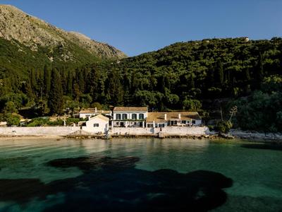 Nissaki Olive Press Villas