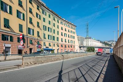 JOIVY Pleasant 2BR flat next to Genoa Port