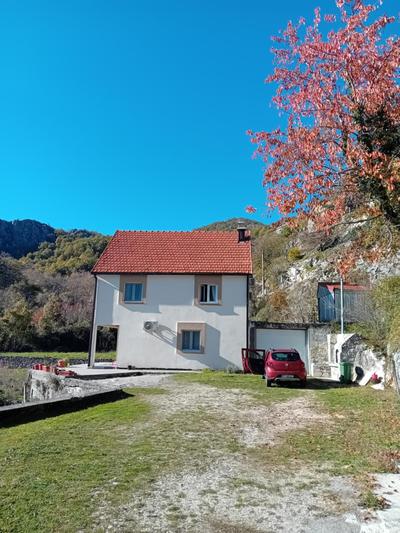 Konak Ugnji-Village