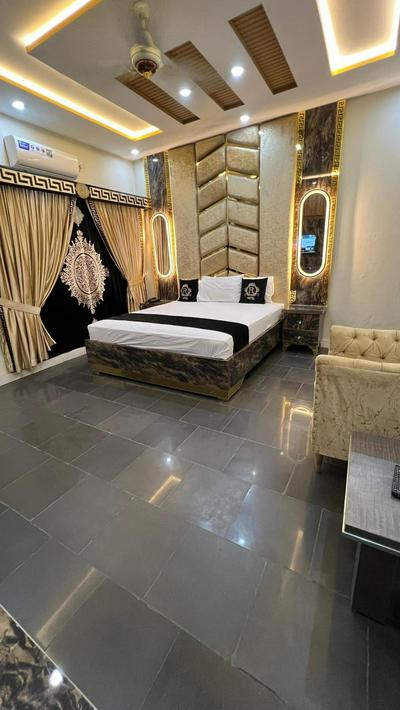 Hotel new royal palace