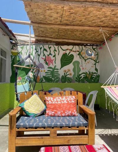 Inti Surfhouse