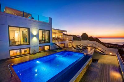 Villa Barco Sea View by Villa Plus