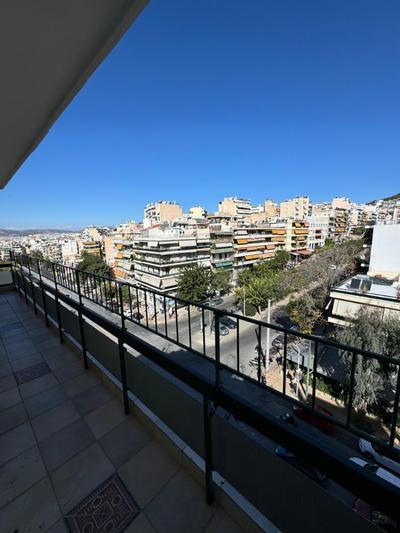 Top-Floor in Poligono, Spacious 2-Bedroom Apartment