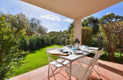 Residence in Costa Rei just 450 meters from the beach, apartments with air conditioning and outdoor private area