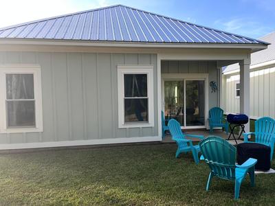 Beachy cottage near Sports Complex OWA beaches shopping restaurants mini golf Central to all the fun Foley has to offer