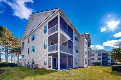 Golf Course Views & Pool: Myrtle Beach Retreat