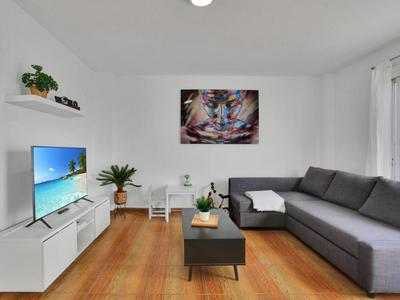 Apartamento renovado 2 habs, centro Adeje, internet rápido - ES-347-13