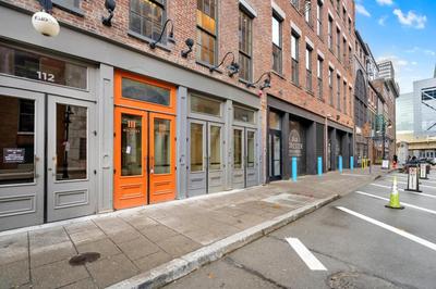 Ideal Spot Near 4th Street Live & Local Dining