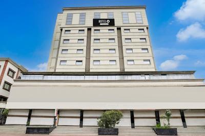 Super Townhouse Anand Formerly Hotel The Maison