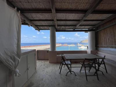 Casa Agave, sul porto di Malfa - Salina