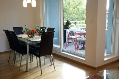 Kruge - 3 bedroom apartment & private garage