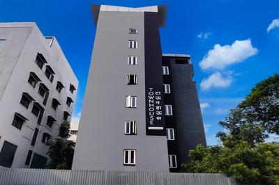 Super Townhouse Balewadi