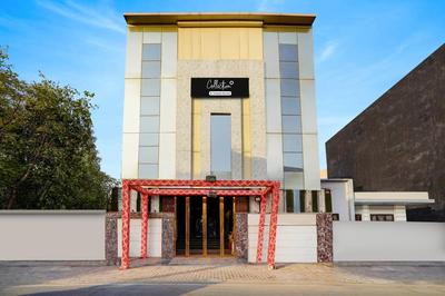 Super Collection O Sector 5 Ghaziabad formerly Crown Palace