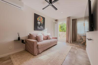 Barcelona Grace Apartment
