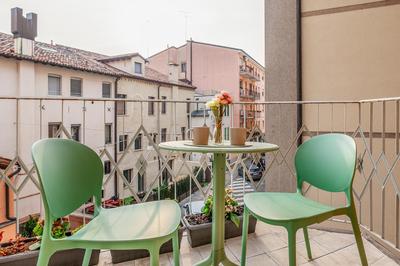 Charming Home-DuomoTv