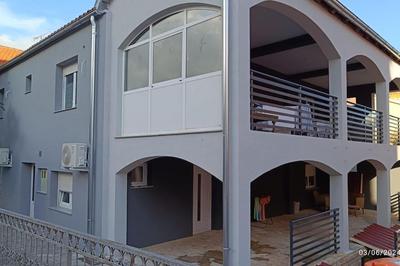 Dora's apartments