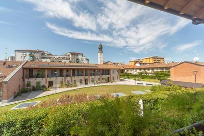 Spacious & Stylish 1-Bedroom Apartment with terrace