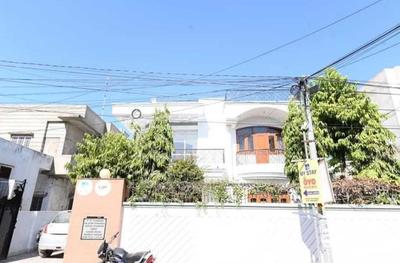 Hotel O Couples Friendly