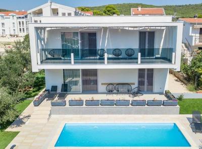 Exclusive Retreat with Private Pool in Novalja