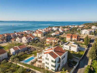 Villa Paradise in Zadar with 6 bedrooms, pool and gaming room