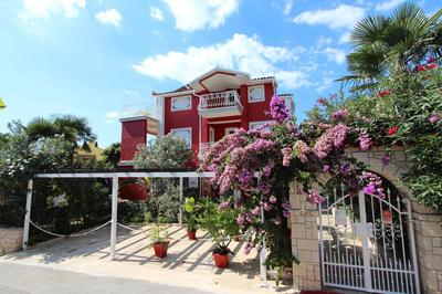 Guesthouse Ava