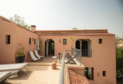 Charmante villa avec piscine privée à 10 min du centre de Marrakech - Famille uniquement