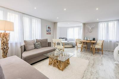 NEW Luxury Sierra Nevada Home