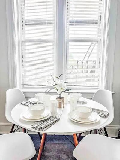 Bright, Stunning Downtown Apt, Close to Proctors