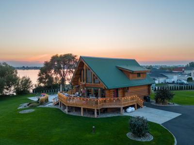 Lakefront Cabin, HotTub, Boat Launch