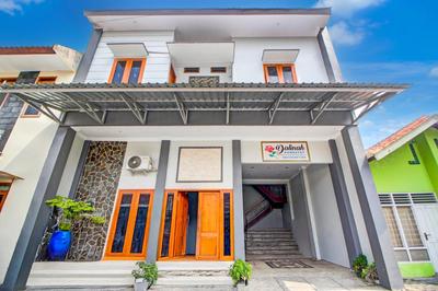OYO 94364 Dalinah Homestay