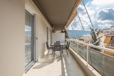 Luxury Athens Living 3BR with Balcony