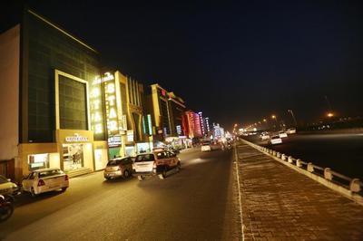 Hotel Luxe manor Near Delhi Airport