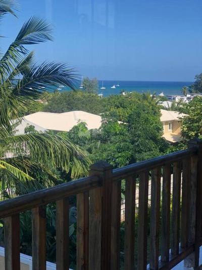 Sea View 2 Bedroom Appartement West Coast