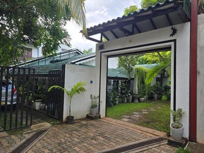Salmal Villa
