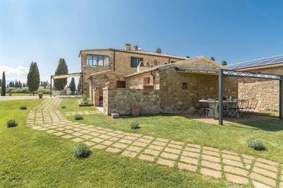 Villa I Cipressini piscina riscaldata spa Toscana