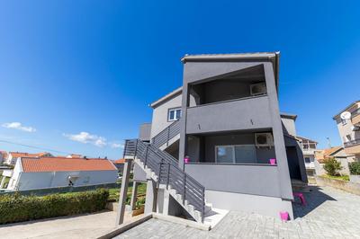 Charming apartment in peaceful area