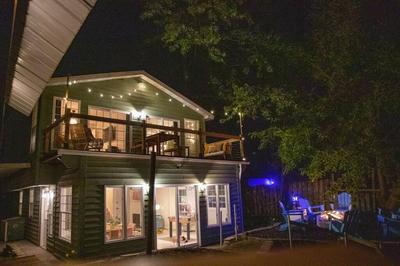 Technicolor River Retreat just outside of Chicago!