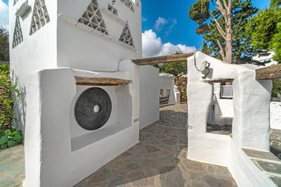 Rabagas Suites Luxury - In The Heart of Sifnos