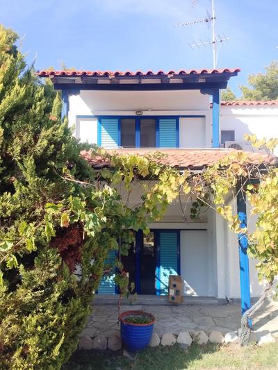 Paliouri Blue House