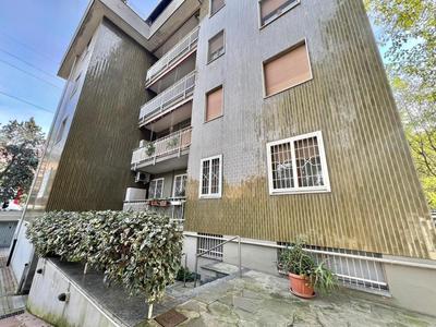 Abruzzi Home, delizioso appartamento e confortevole accanto a Metropolitana Linea Verde, con parcheggio gratuito in strada