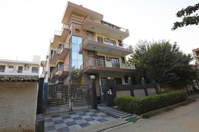 Hotel O Singh Residency