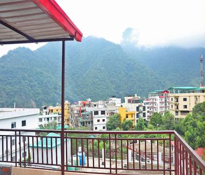 Hotel Rising Hills By Around Stays