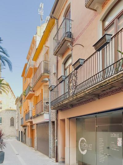 Majordoms - Long Stay Banyoles